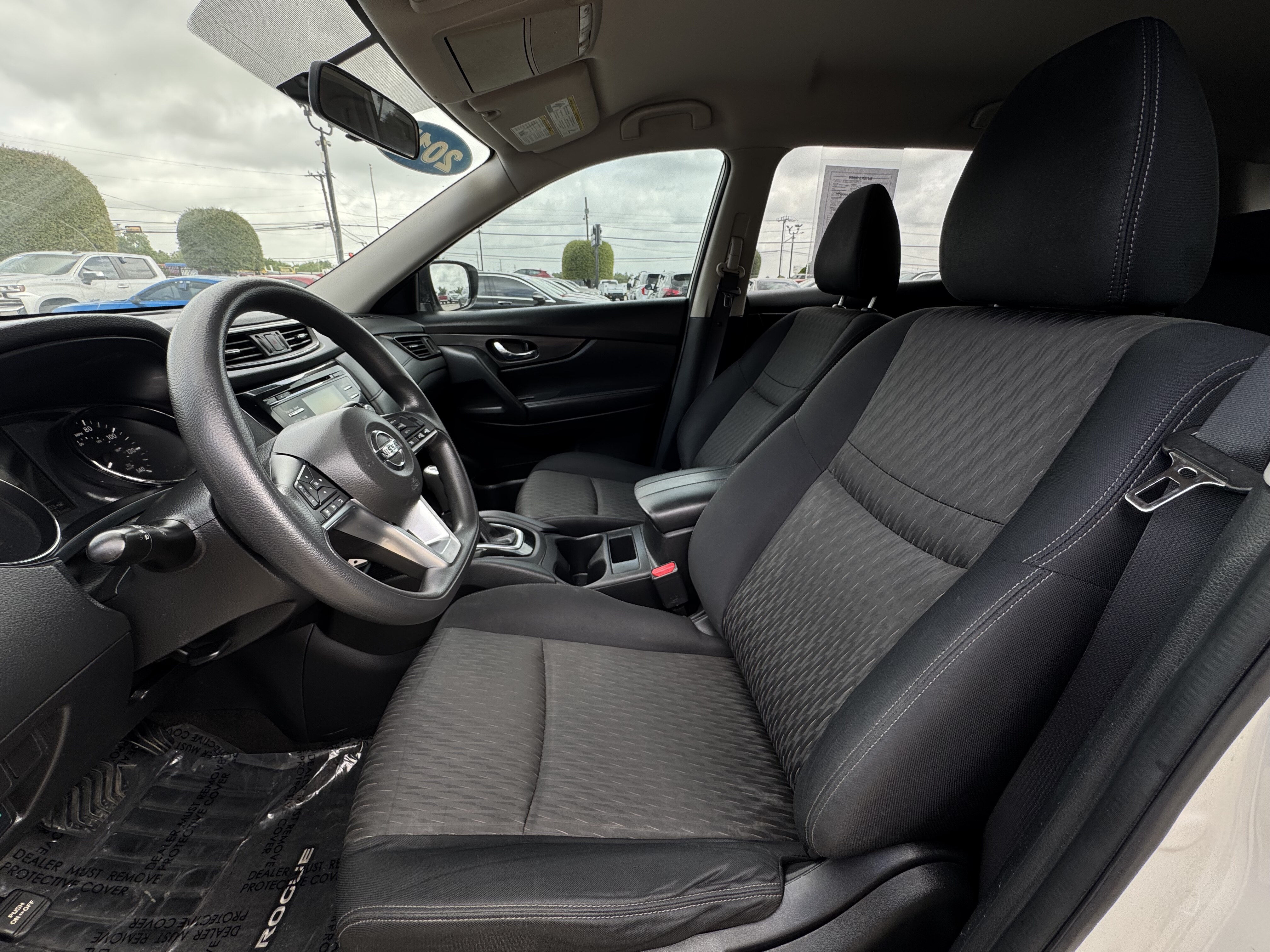 2017 Nissan Rogue Utility 4D S AWD I4 - Image 15