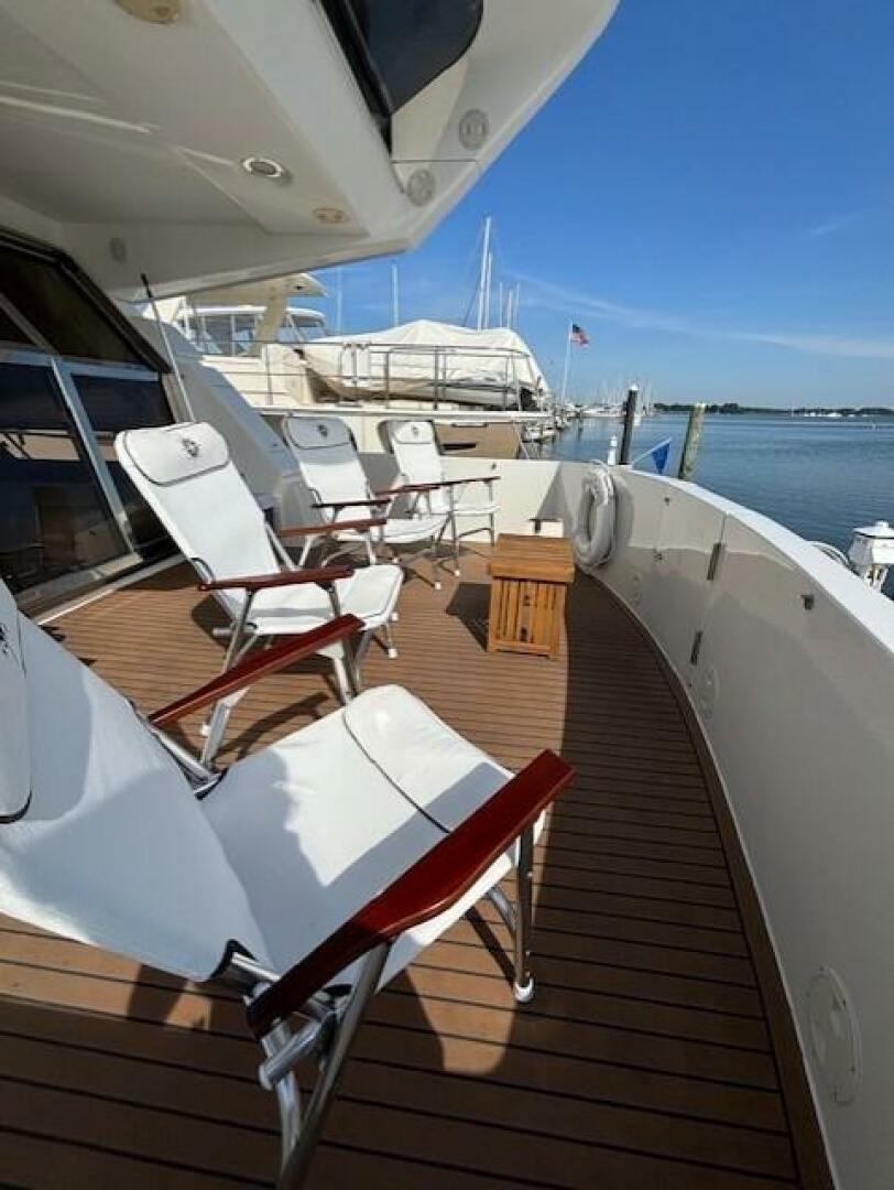 1994 Johnson High Tech 56' Euro - Image 3