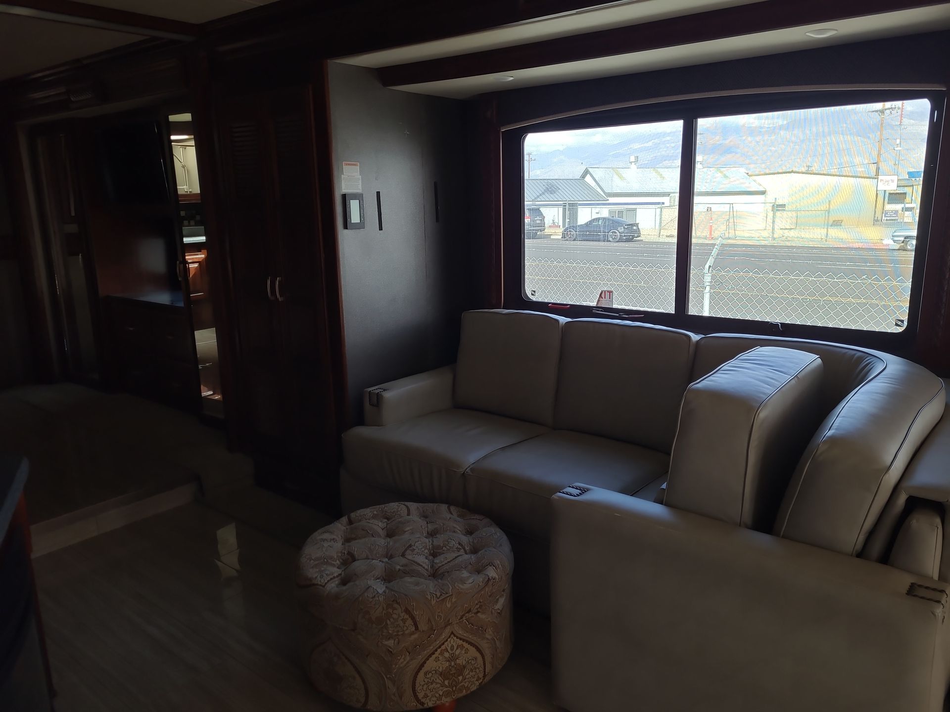2017 Holiday Rambler Endeavor XE 38K - Image 19