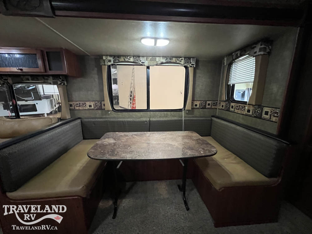 2015 Heartland Trail Runner TR 25 RL - Image 11