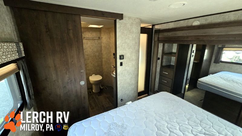 2018 Highland Ridge Open Range Roamer RF376FBH - Image 28