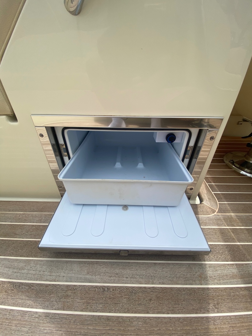 2018 Chris-Craft Corsair 34 - Image 24