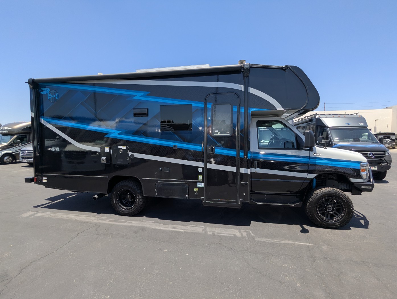 2026 Coachmen Cross Trail 22XG 4X4 - ATH Edition - Image 12