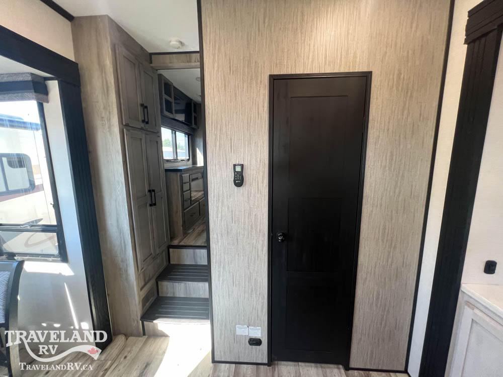 2023 KZ RV Durango Gold G386FLF - Image 27