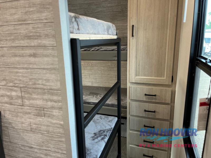 2026 COACHMEN CATALINA 333DBDSCKLE - Image 29