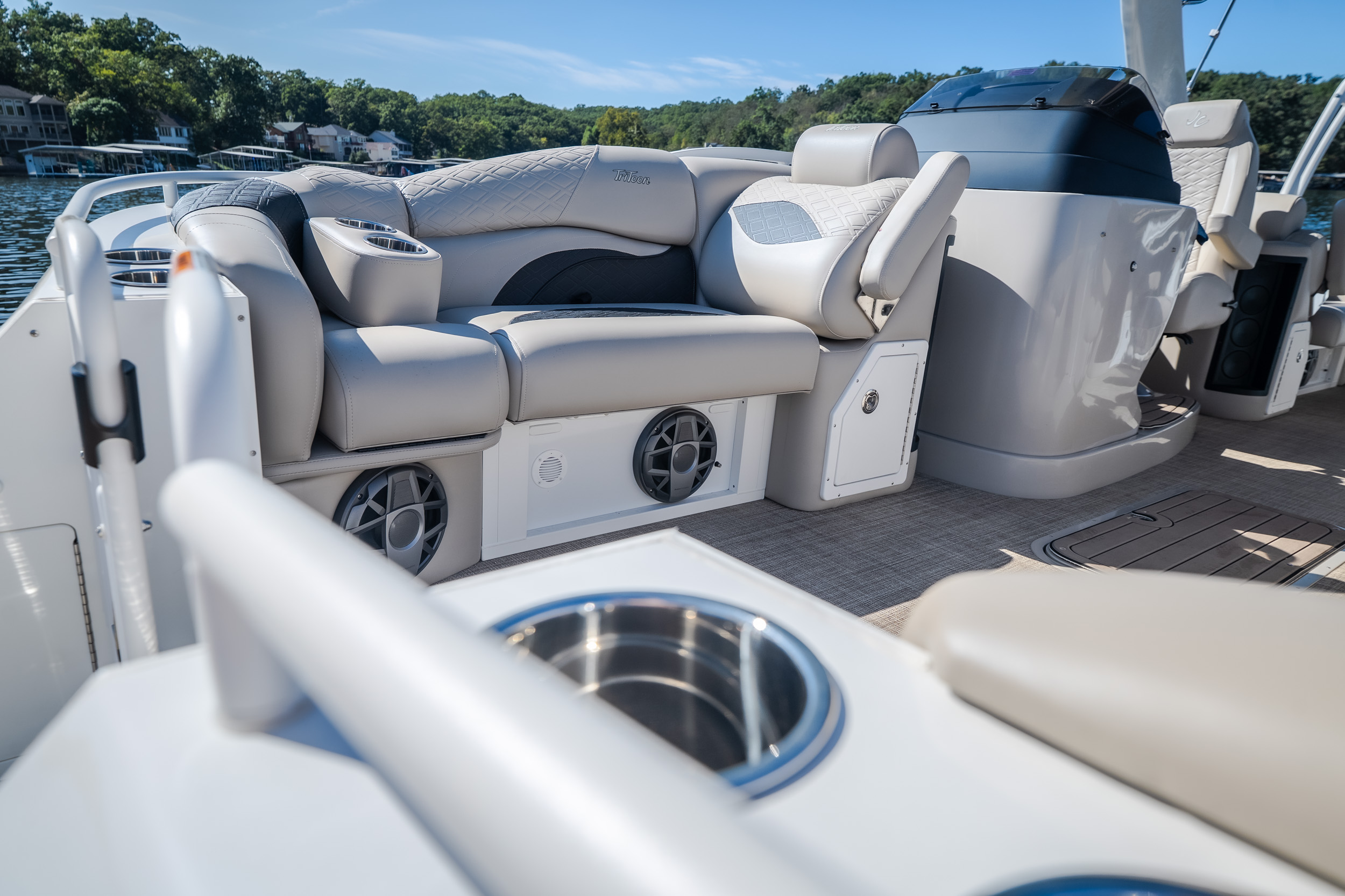 2026 JC Tritoon Sporttoon 26TT - Image 51