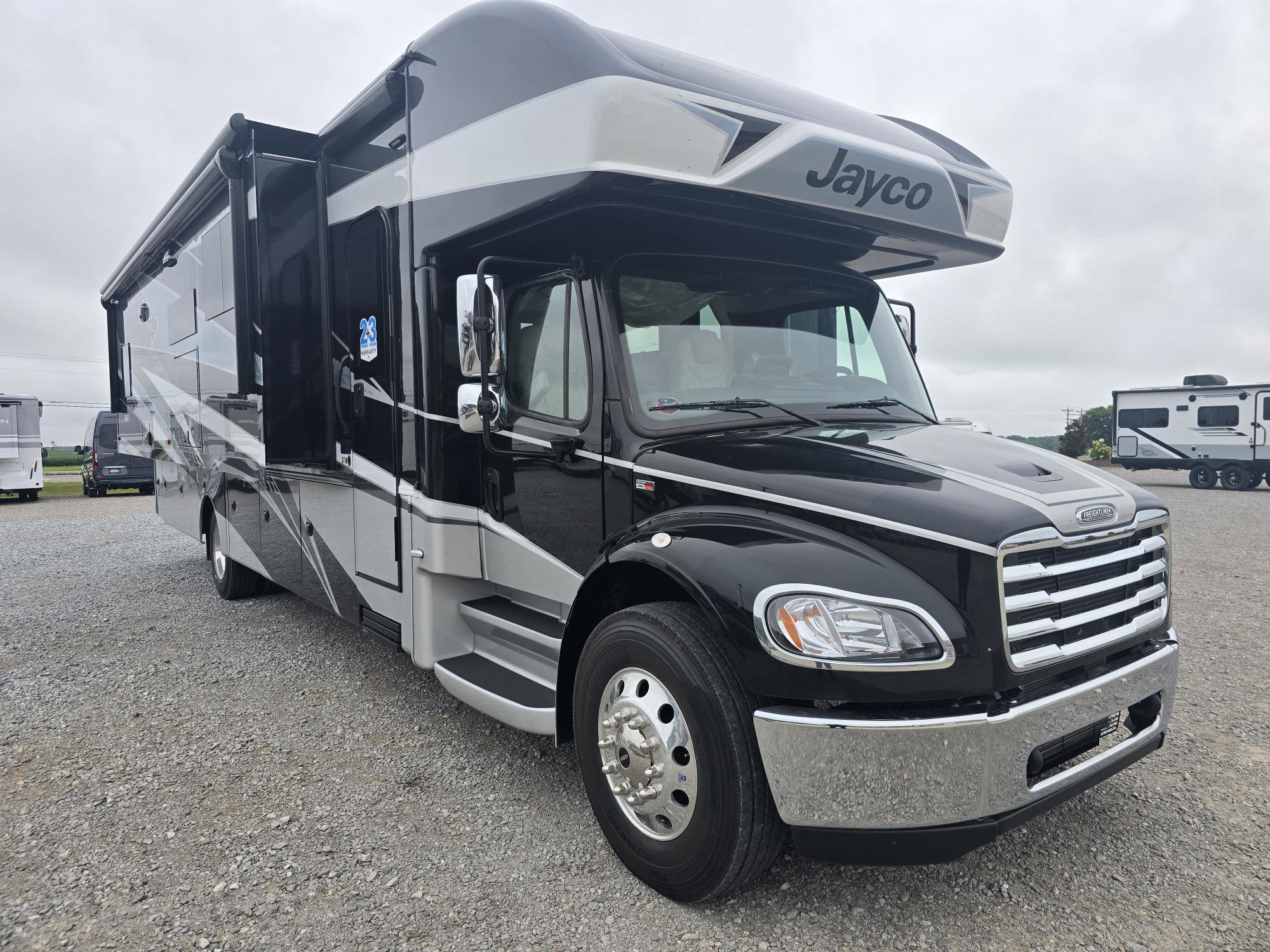 2026 JAYCO SENECA 37M - Image 1
