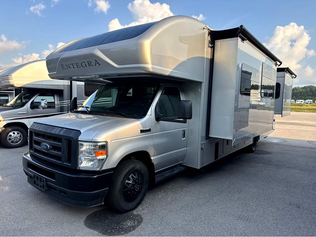 2027 ENTEGRA COACH ODYSSEY 29V - Image 3