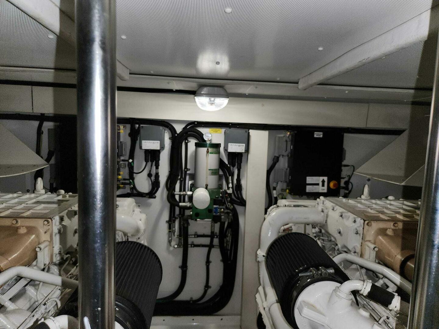 2014 Azimut Flybridge - Image 113