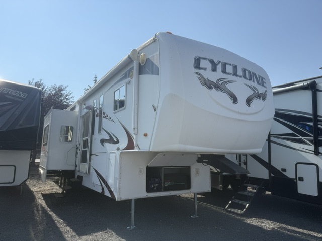 2008 Heartland Cyclone 4012 - Image 1