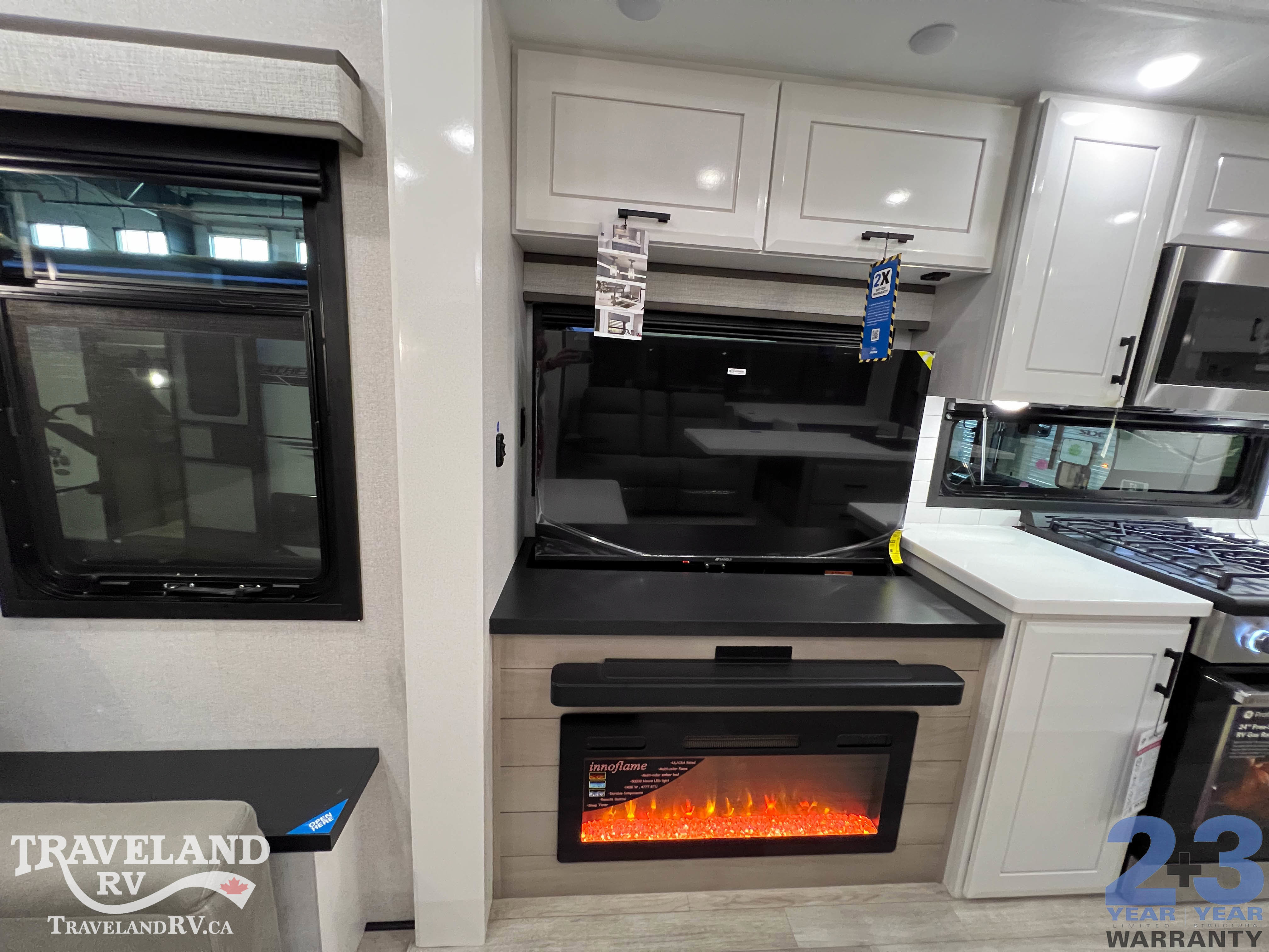 2026 Jayco Pinnacle 32RLTS - Image 28