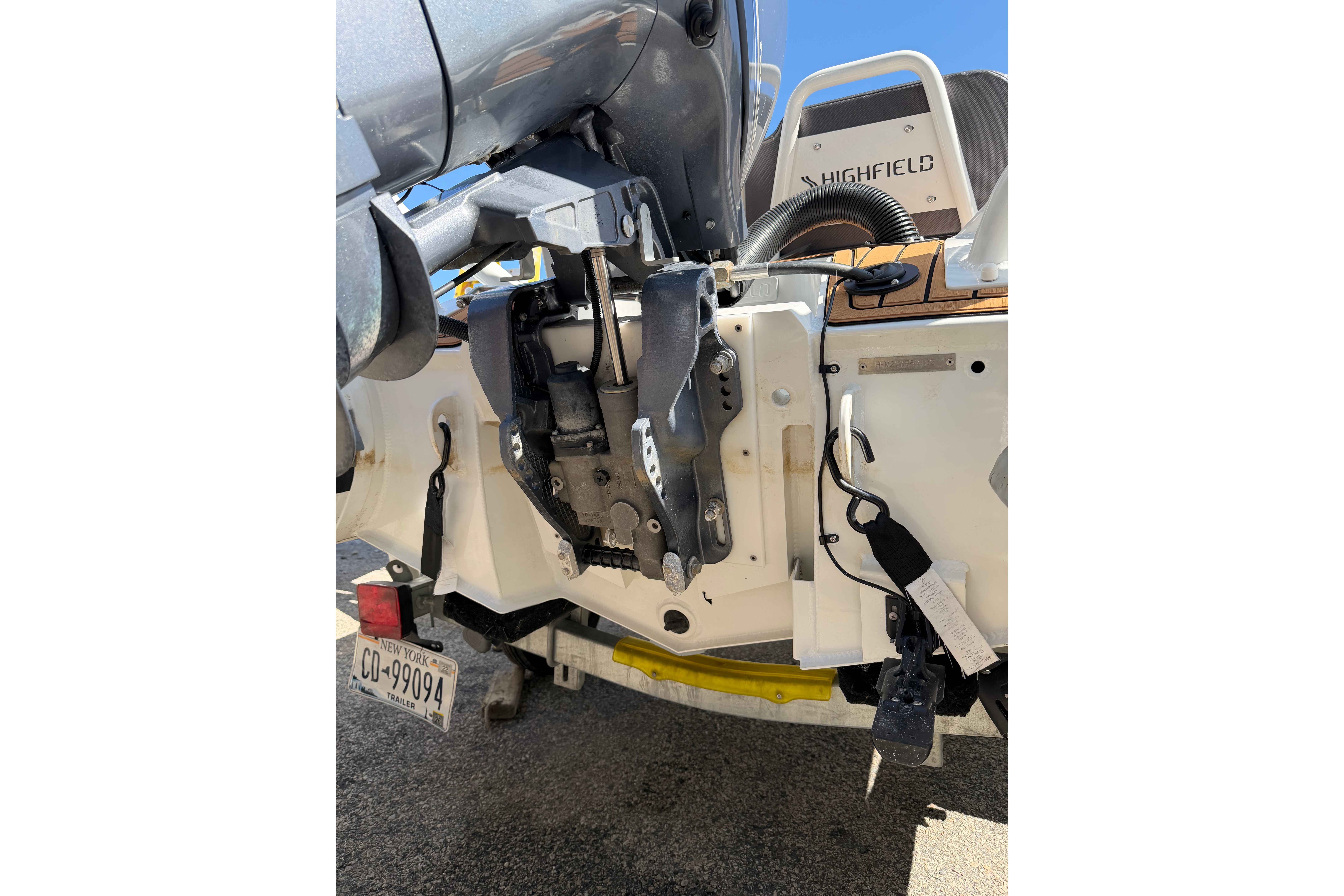 2022 Highfield Sport 390 Standard - Image 11