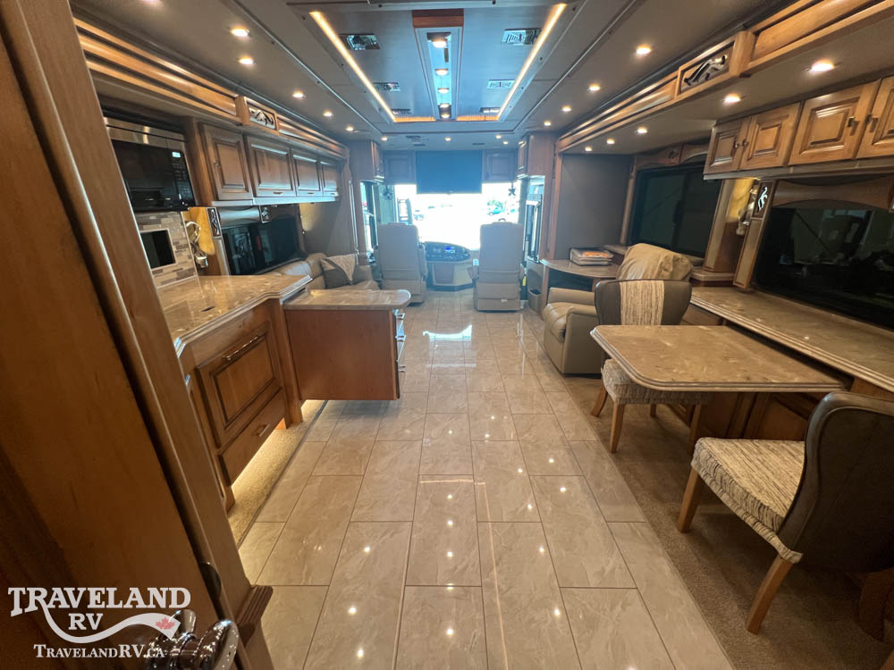 2019 Tiffin Phaeton 40 IH - Image 4