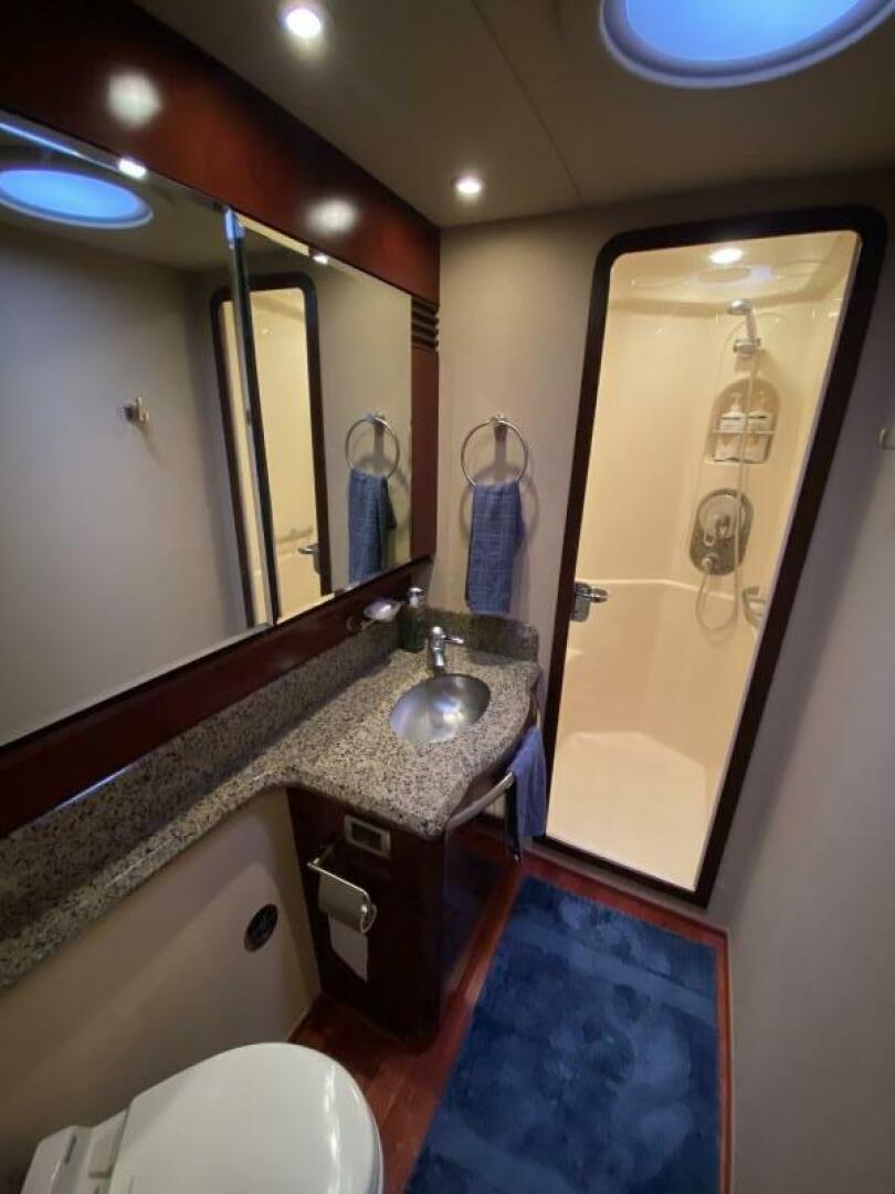2006 Sea Ray 58 Sedan Bridge - Image 45