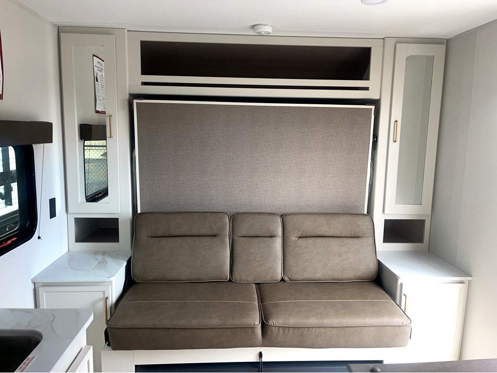 2026 GRAND DESIGN TRANSCEND 151RB - Image 10