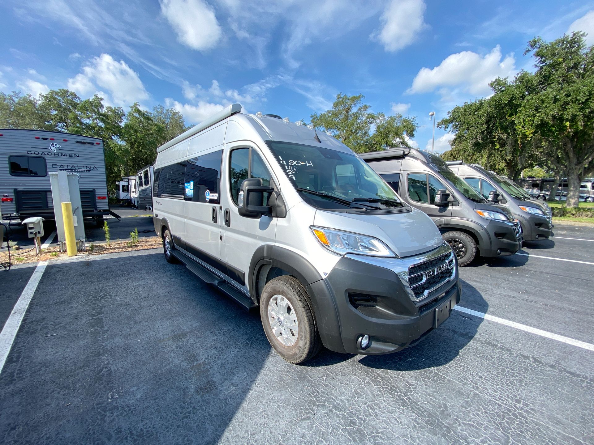 2025 Thor Motor Coach Tellaro