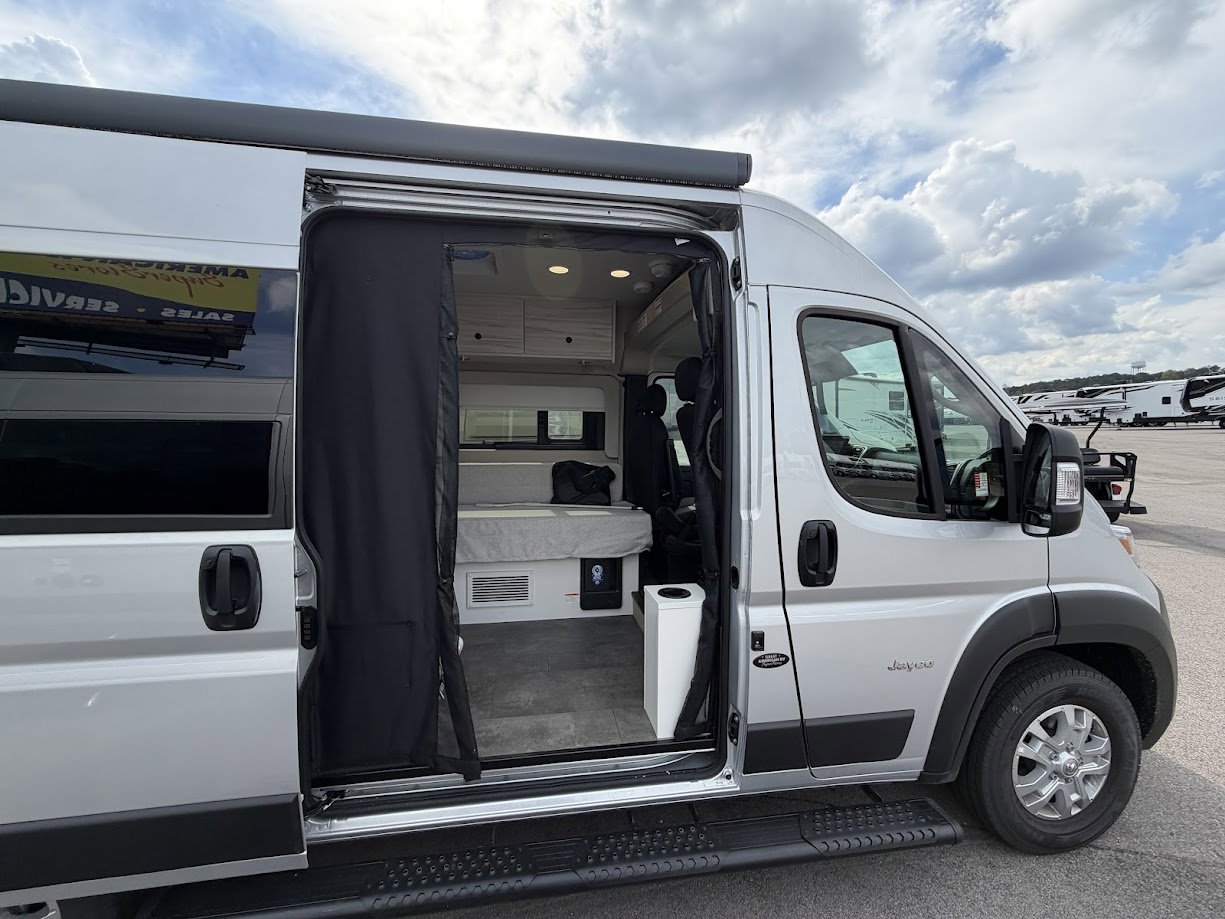 2026 JAYCO COMET 18C - Image 11