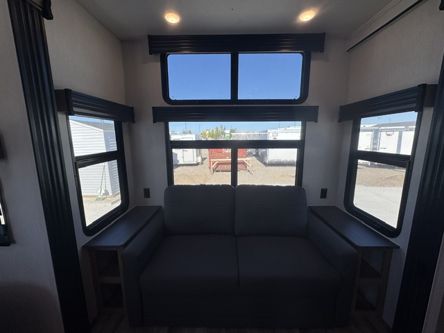 2023 CHEROKEE TIMBERWOLF 39DLBL - Image 29