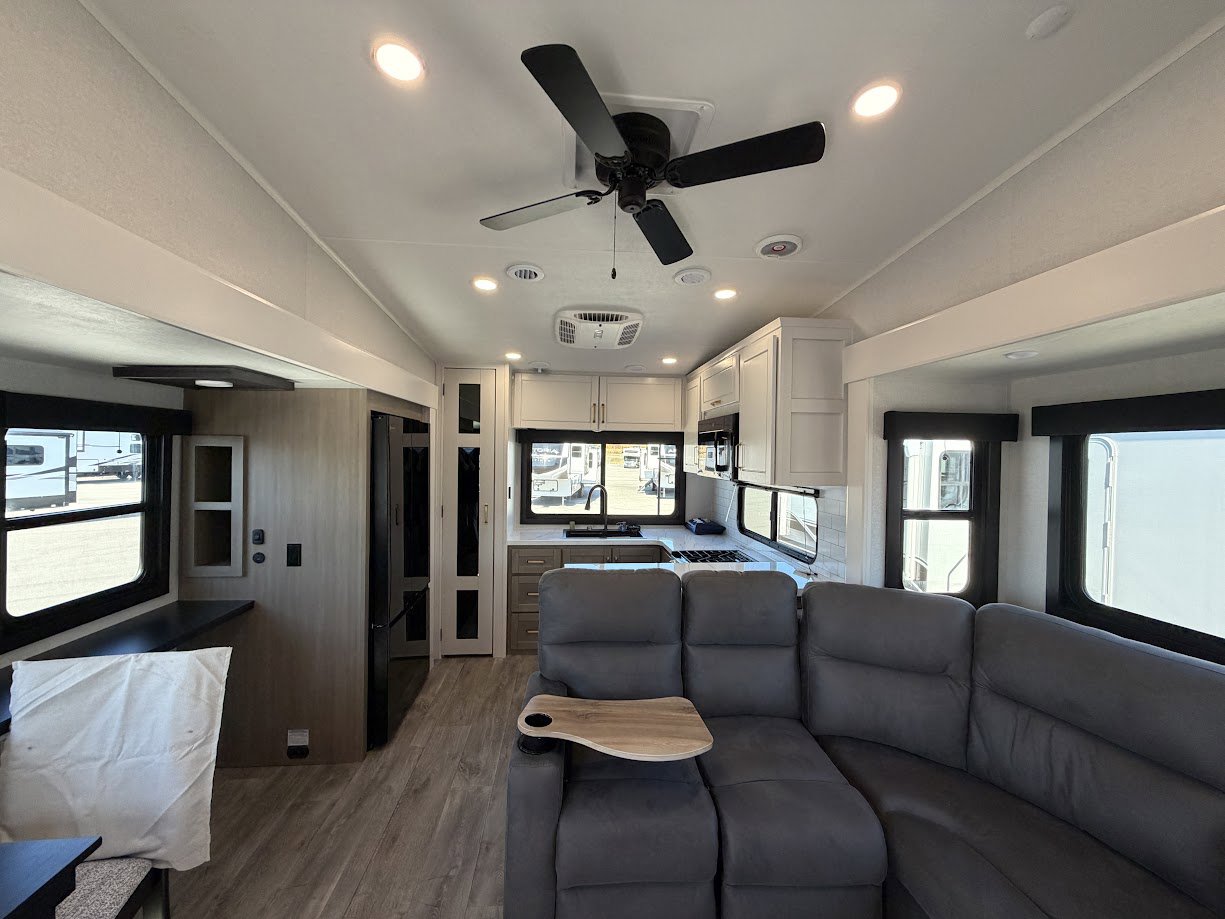 2026 JAYCO EAGLE 365UKTS - Image 5