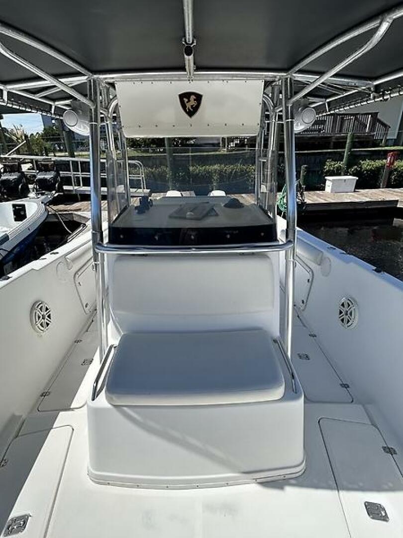 2000 Century 3100 Center Console - Image 16