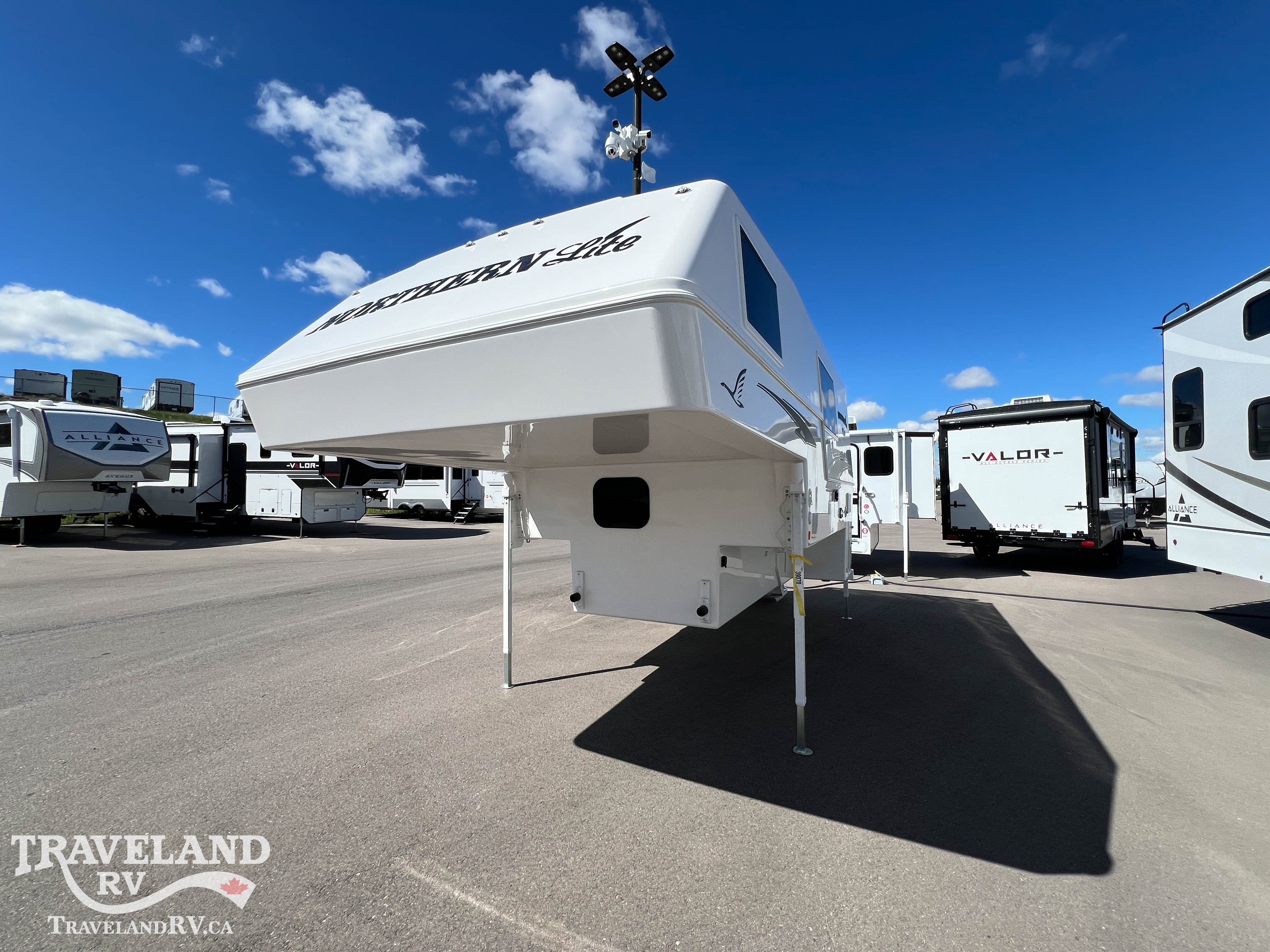 2027 Northern Lite Limited Edition 10-2EX LE WB - Image 5