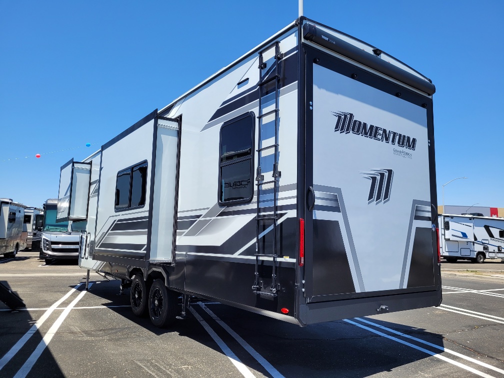 2026 Grand Design Momentum G-Class 325G - Image 2
