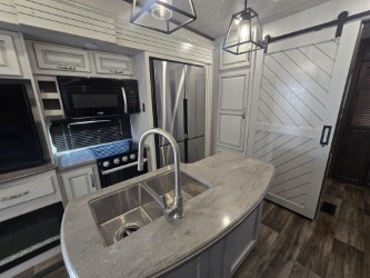 2021 KEYSTONE COUGAR 357UMR - Image 12