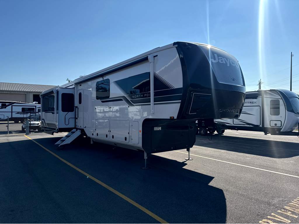 2027 JAYCO NORTH POINT 361RLBH - Image 1