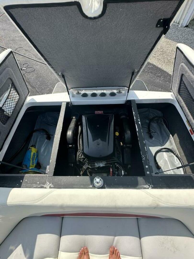 2007 Malibu 21 V-Ride Base - Image 6