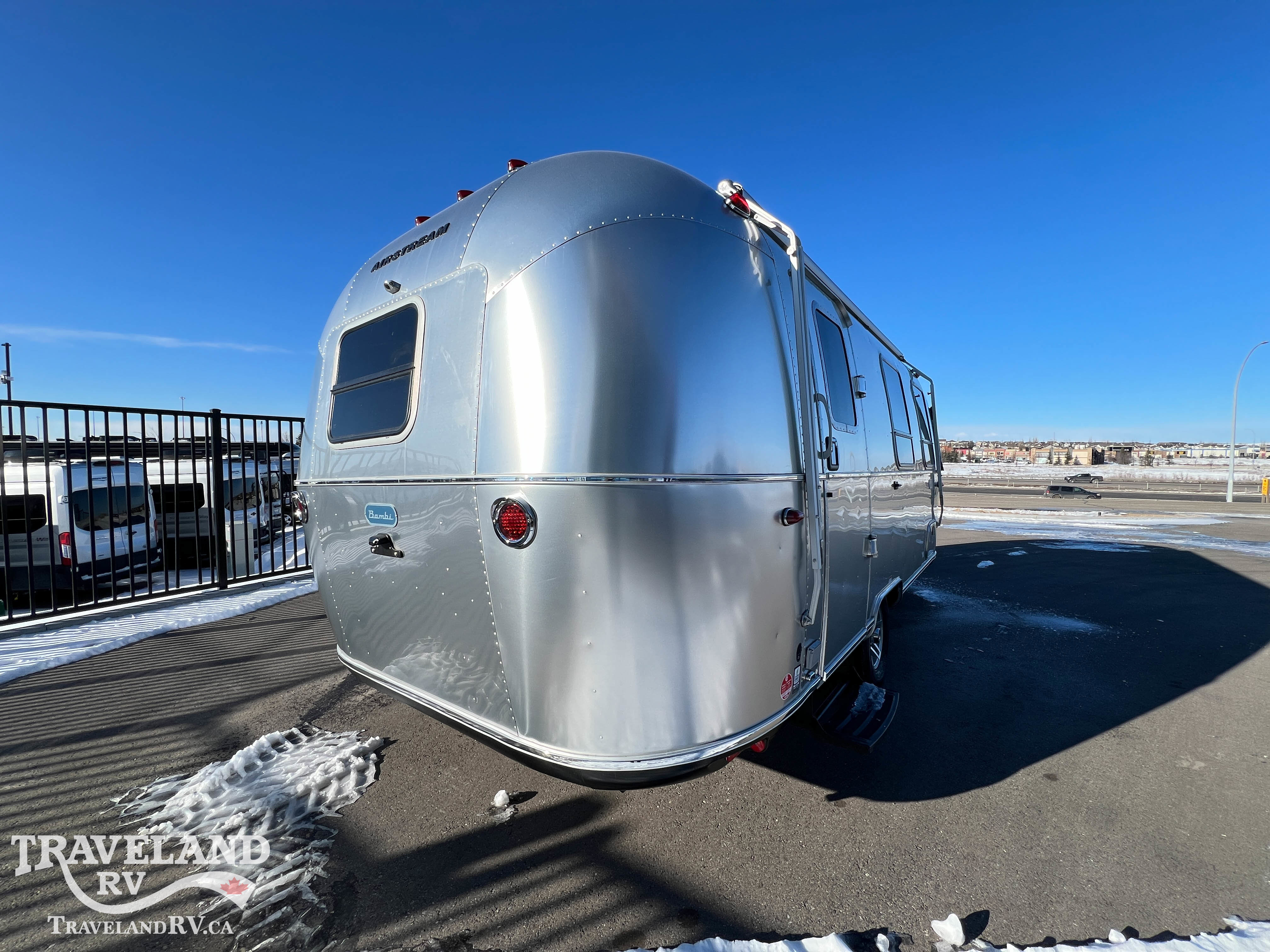 2026 Airstream Bambi 22FB - Image 8