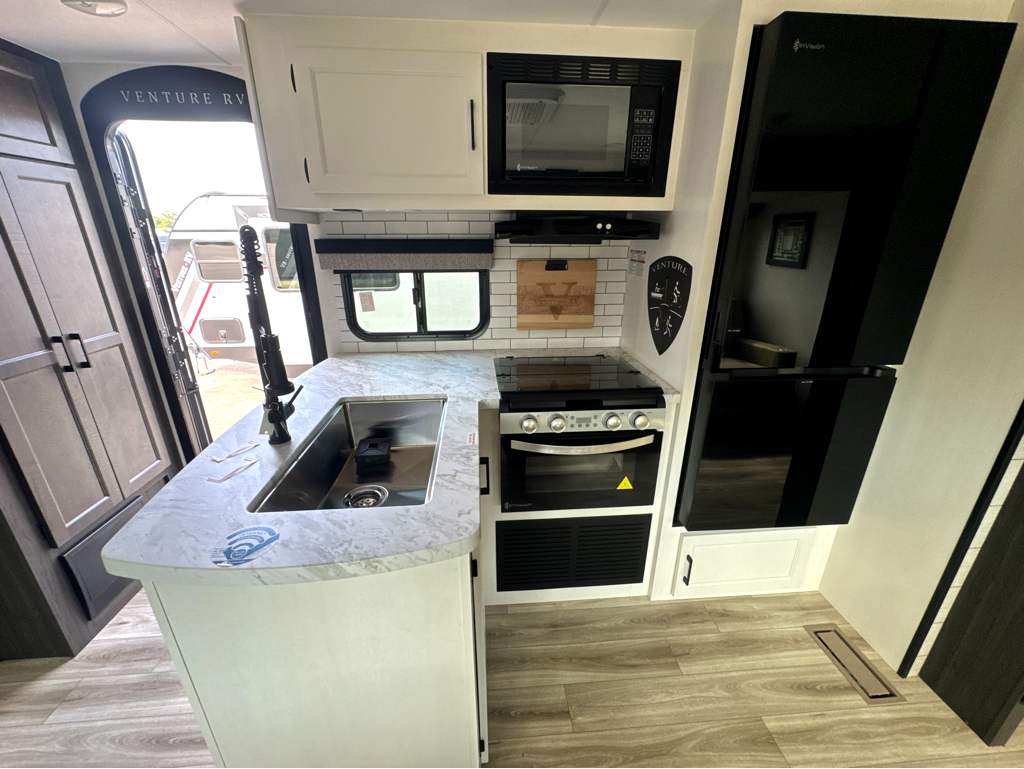 2027 VENTURE RV STRATUS 291VQB - Image 22