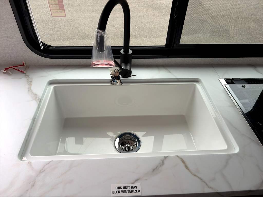 2027 Jayco Jay Flight SLX 210QB - Image 11