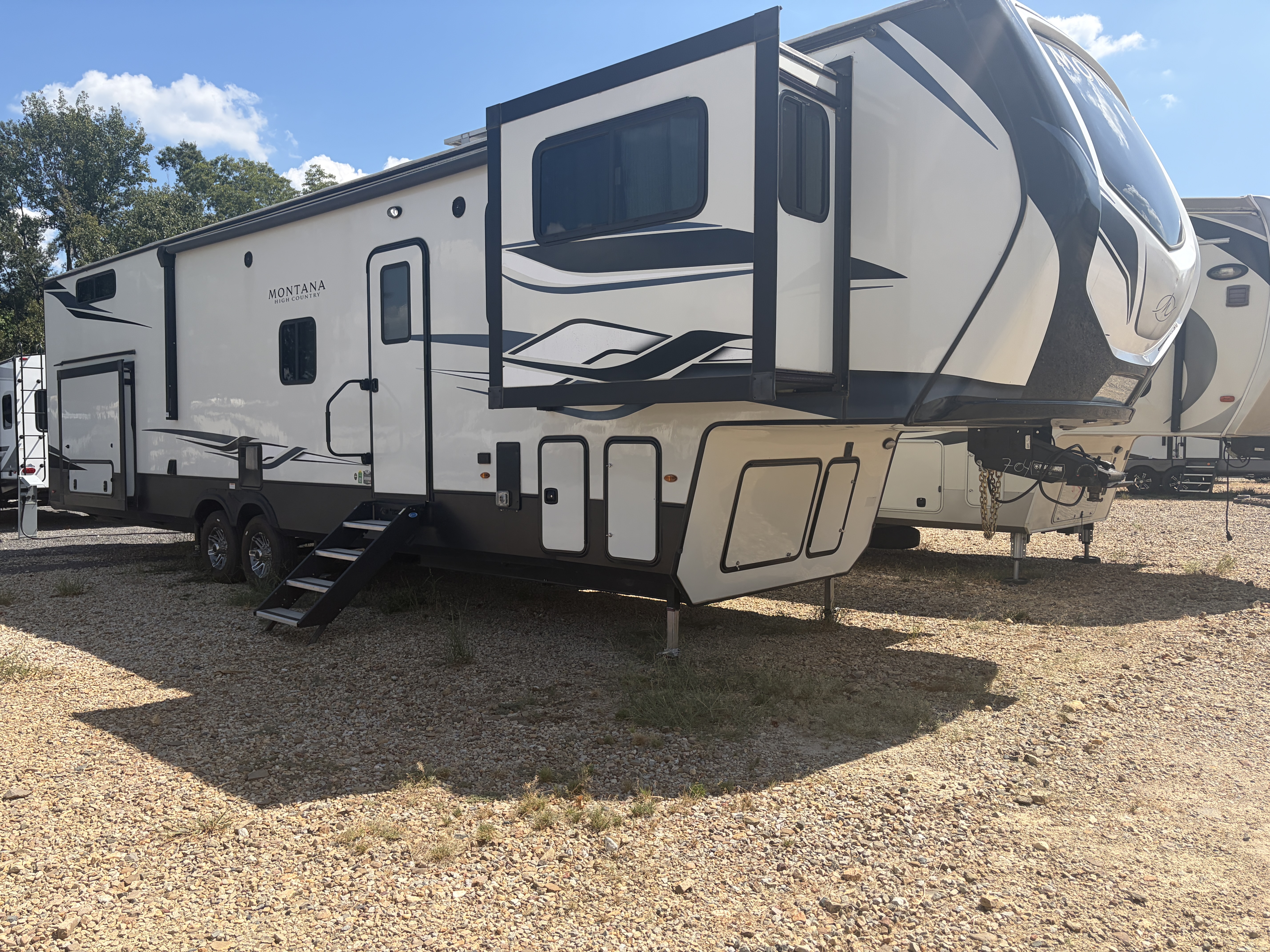 2022 Keystone Montana High Country 377FL