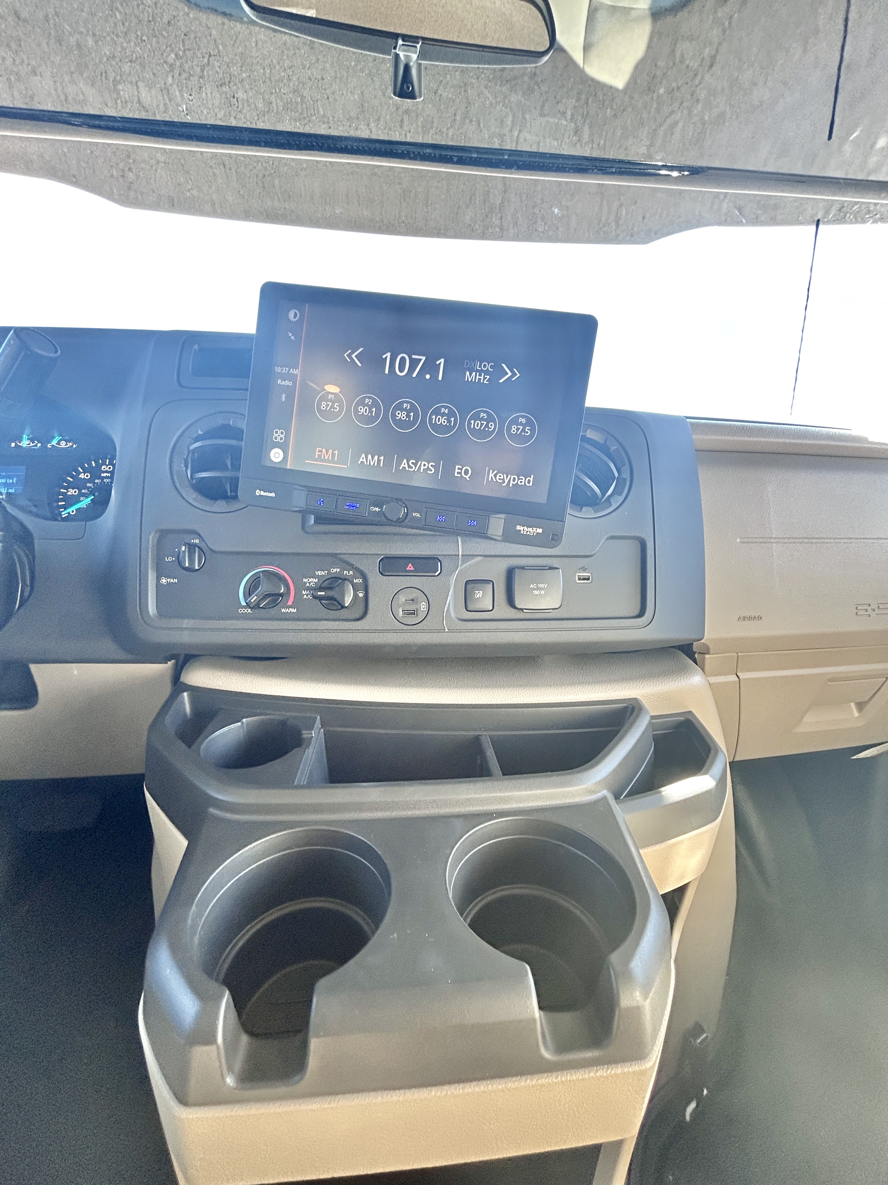 2027 Thor Motor Coach Quantum LC28 - Image 27