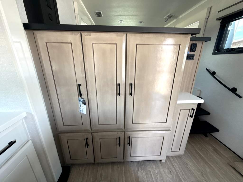 2027 JAYCO PINNACLE 39FLOK - Image 17
