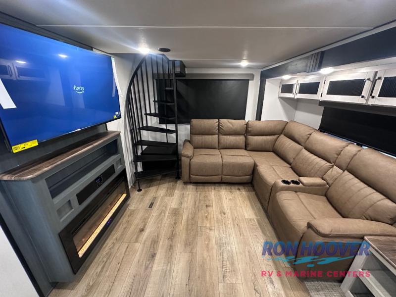 2026 PALOMINO PUMA 423LFT - Image 32