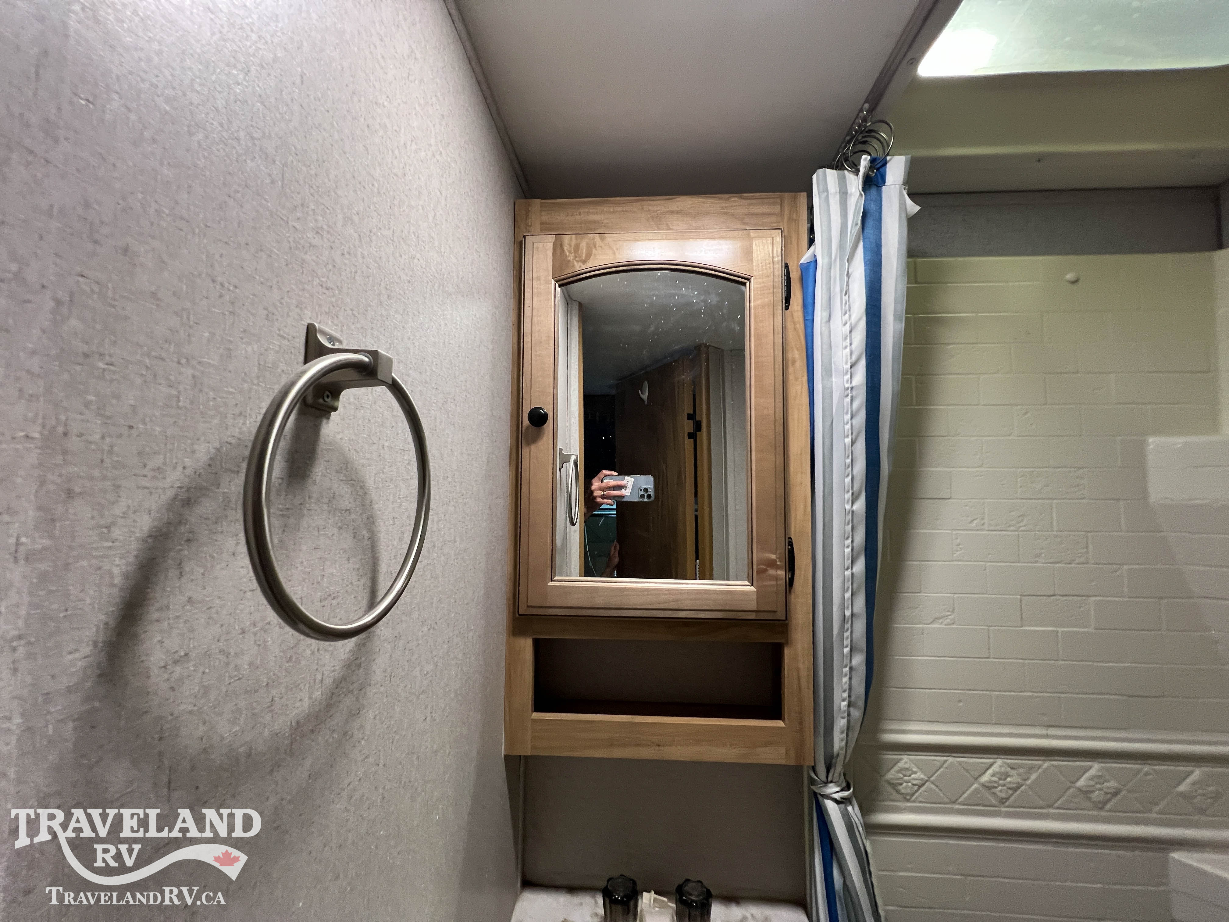 2019 Coachmen Freedom Express Ultra Lite 204RD - Image 26
