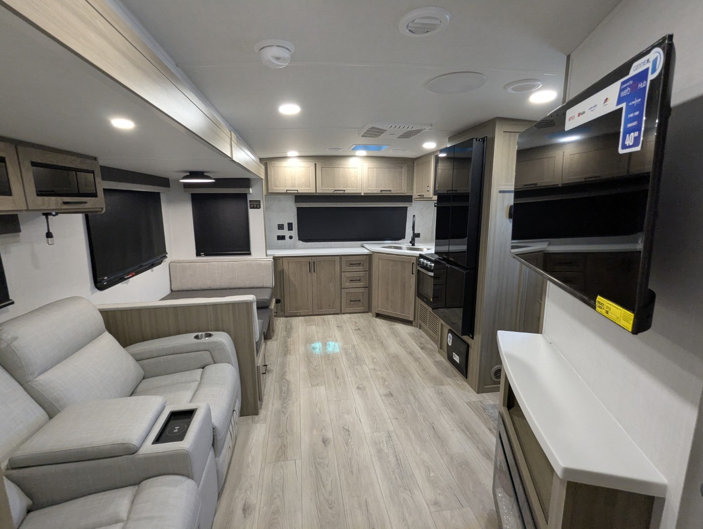 2027 Forest River Rockwood Ultra Lite 2608BS - Image 29
