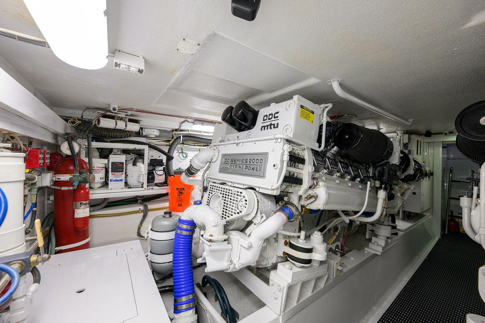 2001 Hatteras 43 Convertible Base - Image 71
