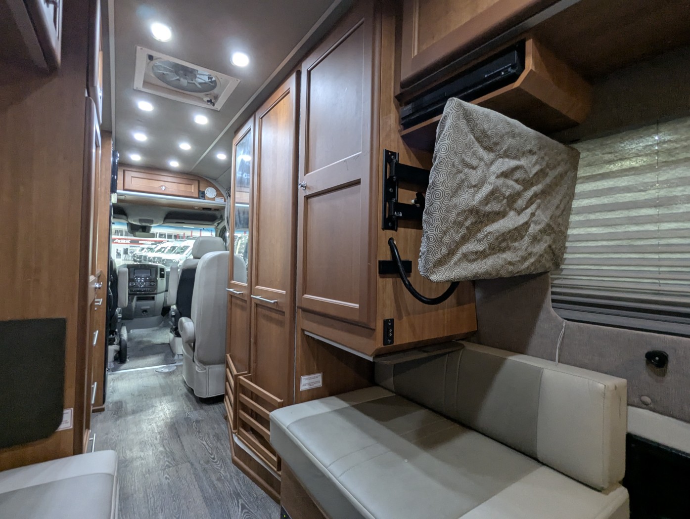2016 Roadtrek CS Adventurous XL Edition - Image 28