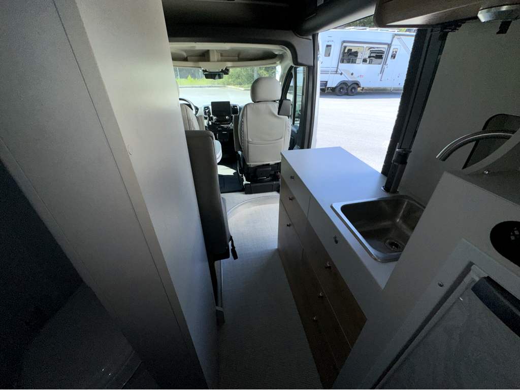 2026 AIRSTREAM RANGELINE - Image 25