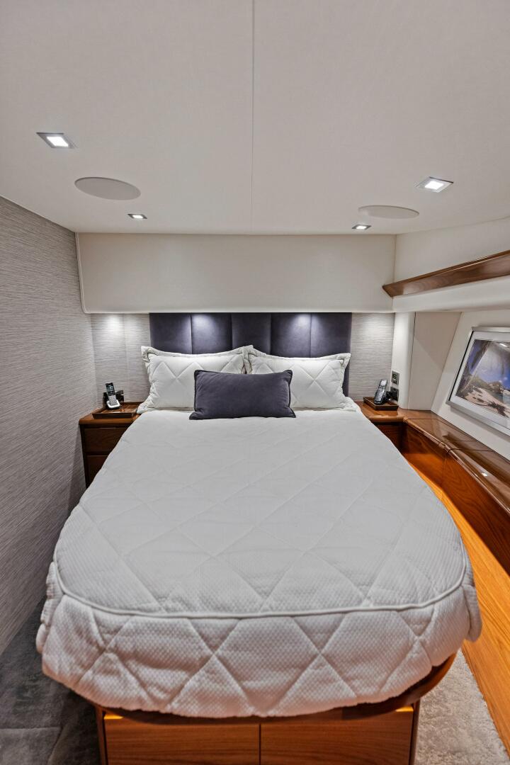 2023 Viking 54 Convertible - Image 5