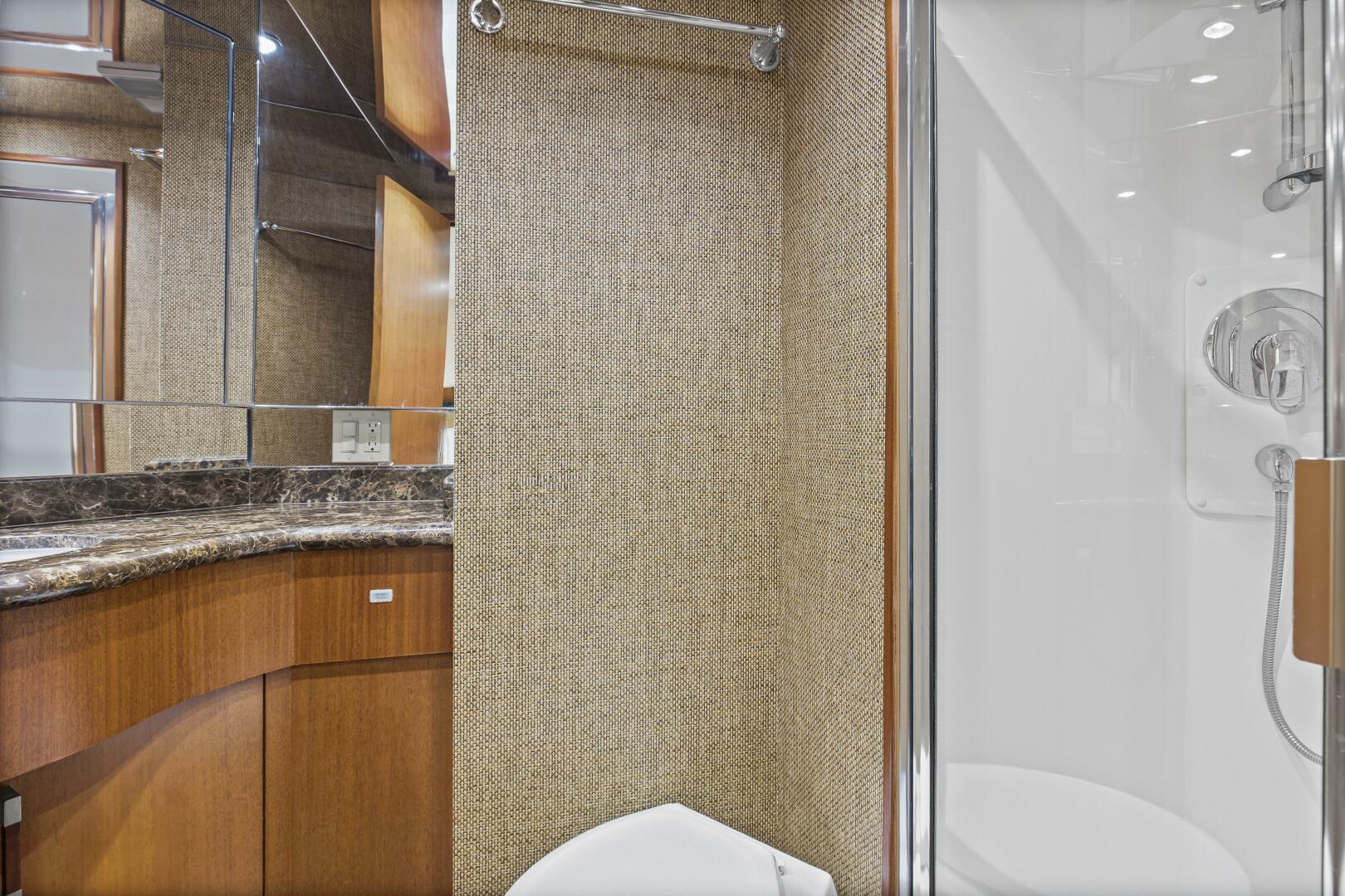 2008 Hatteras 60 Convertible - Image 18