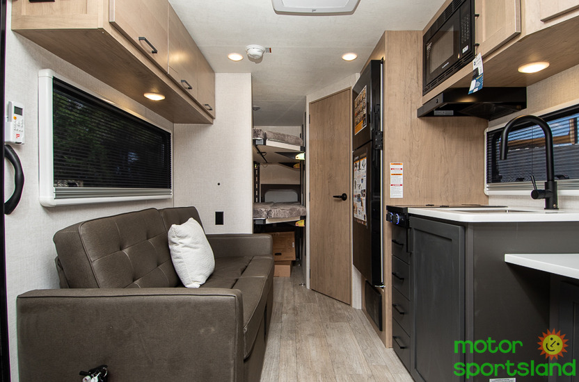 2027 Ember Overland Series 190MSL - Image 22