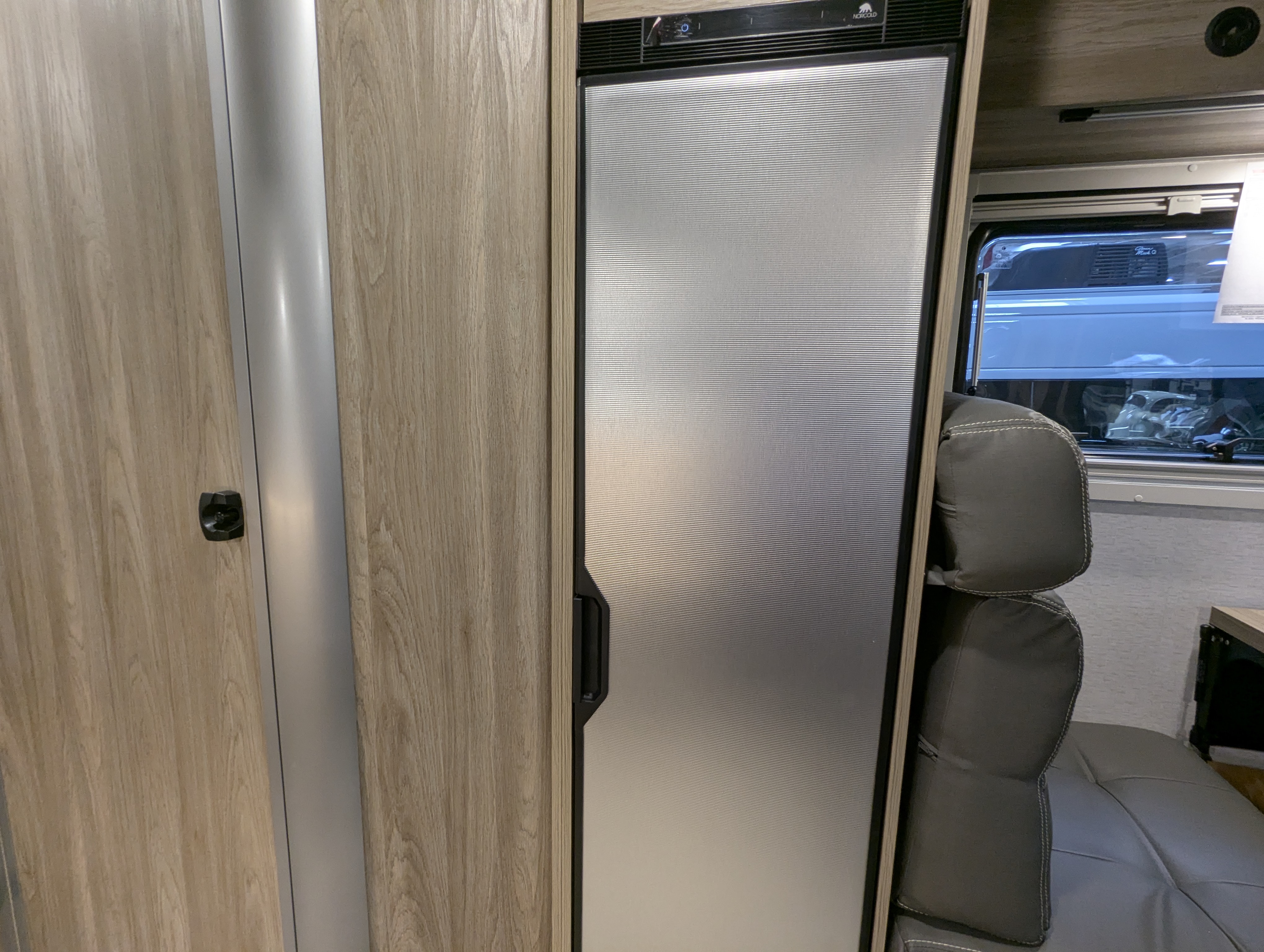 2026 Winnebago EKKO Sprinter 23B AWD - Image 17