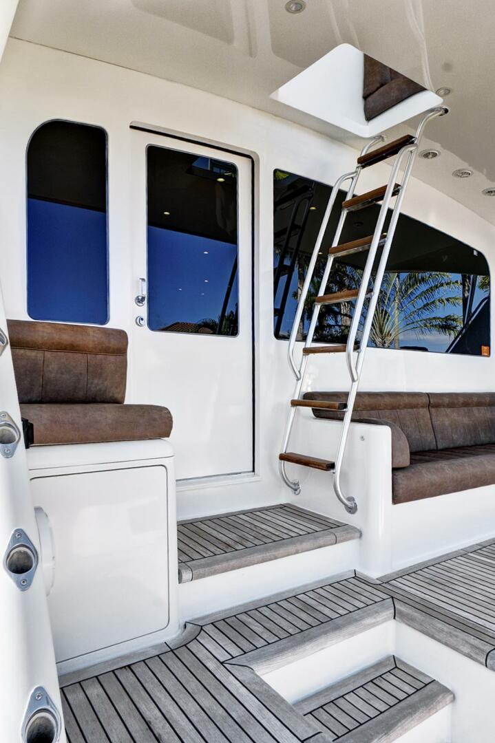 2008 Viking 74 Enclosed Bridge - Image 21