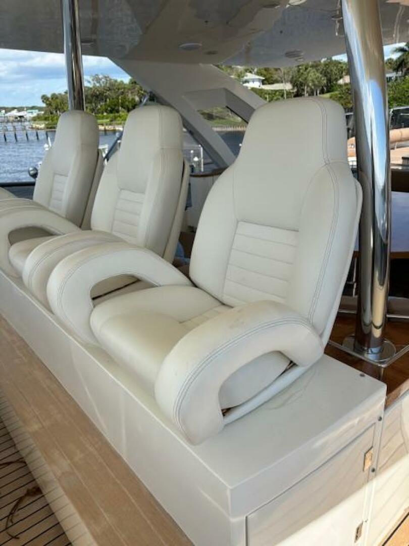 2009 Astondoa 95 GLX - Image 14
