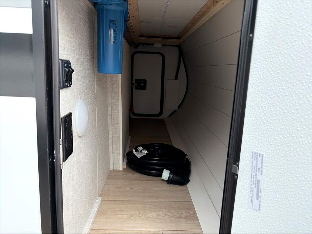 2027 JAYCO JAY FEATHER 26FK - Image 8