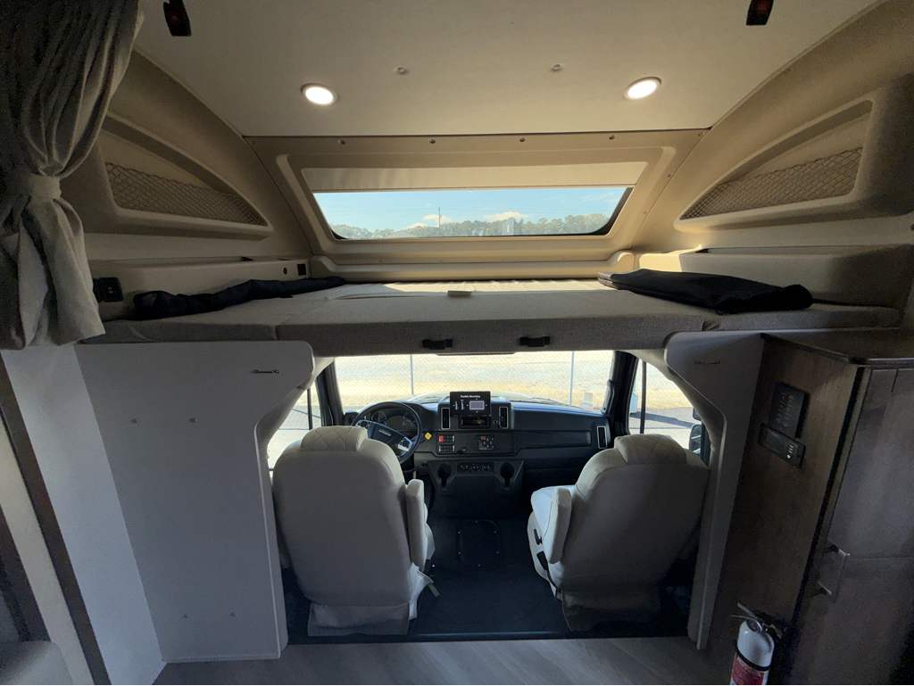 2026 JAYCO SENECA 37M - Image 33