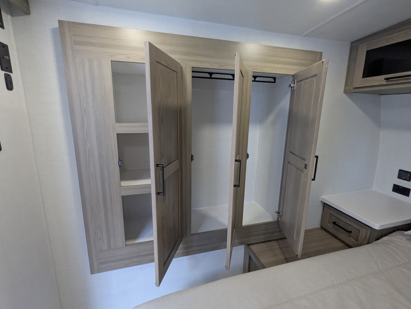 2027 Forest River Rockwood Ultra Lite 2618RD - Image 39